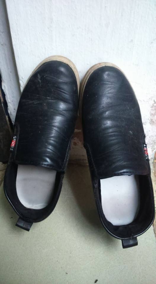 Giày tinh trùng ngựa cô Hồ Hải Duyên