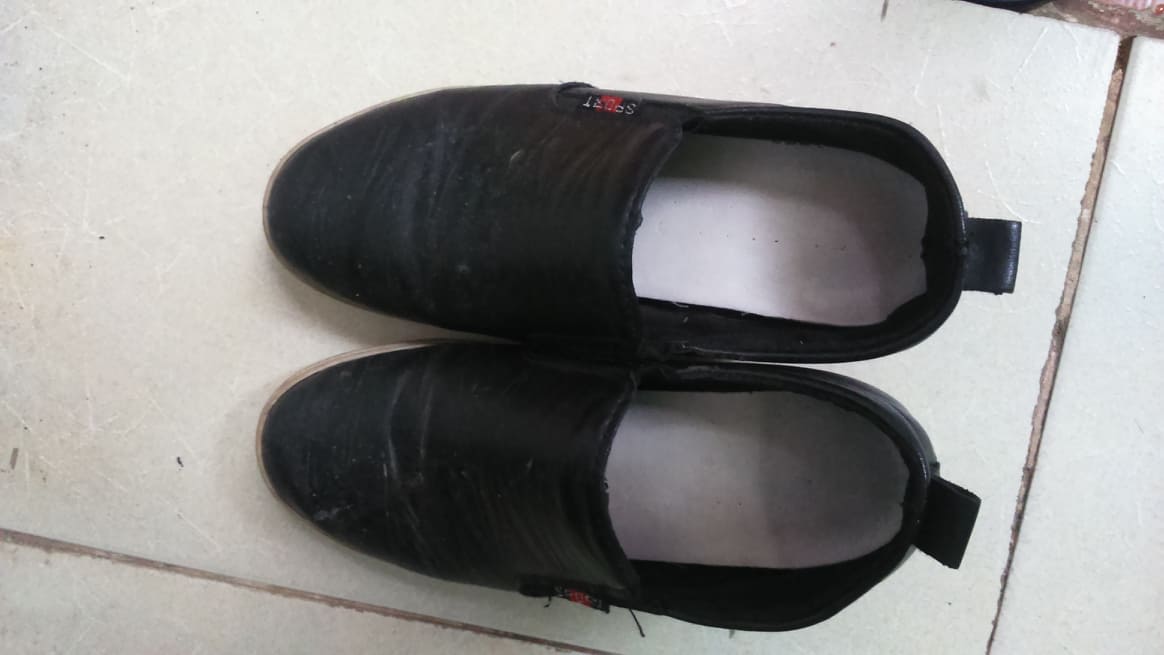 Giày thúc phọt tinh trùng ngựa của cô Đỗ Thị Ngọc Dung